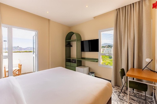 B&B HOTEL Santos Dumont image 22