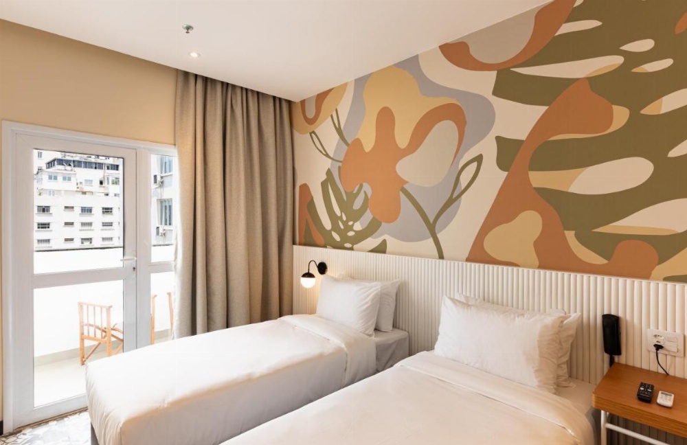 Room image 4